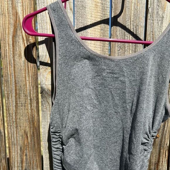 BeMaternity athletic wear tank top size small/medium - Picture 6 of 6